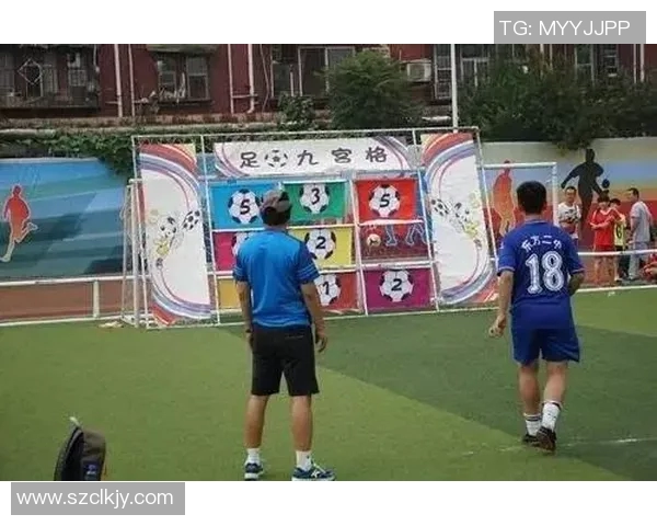 足球传奇球星九宫格高清精选展示，精彩瞬间尽收眼底